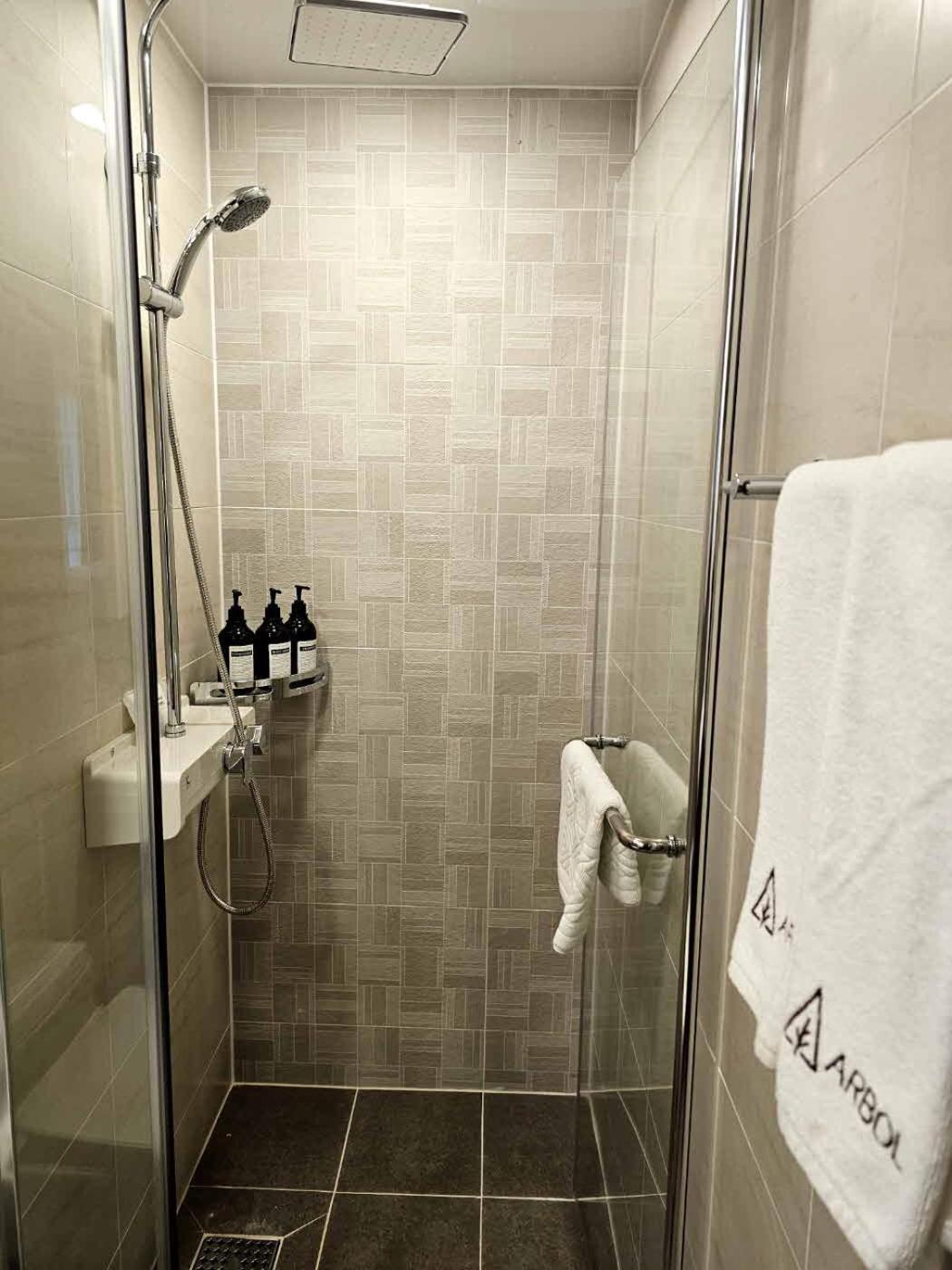 Raviens라비앙즈 Hotel ปูซาน ภายนอก รูปภาพ